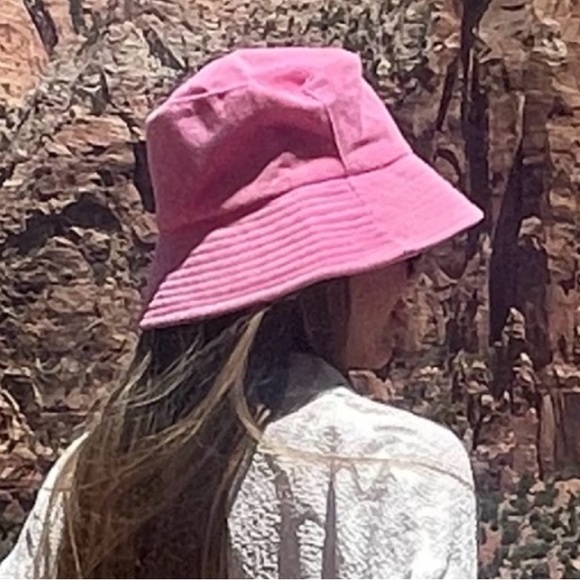 CLOTHES BUNDLE XS-S - Picture 11 of 17